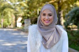 Tutorial Hijab Cantik nan Simple: Leena Asa | Muslimah