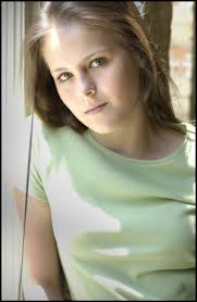 Ann Thompson Valparaiso, IN E-Mail Born: 1993. Height: 5&#39; 8&quot; Weight: 130. Hair: Brown Eyes: Green Reviews: Disney&#39;s High School Musical - ann_thompson1a