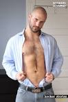 Manhunt Daily - David Chase Is A Daddy.