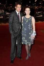 Clive Owen and Sarah-Jane Fenton - Celebrity Odd Couples - Zimbio - World+Film+Premiere+Duplicity+Inside+Arrivals+9We-kP7W1Erl