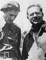 Milton Wolff y Ernest Hemingway. Ambos combatieron por la República en una ... - 1200649022_0