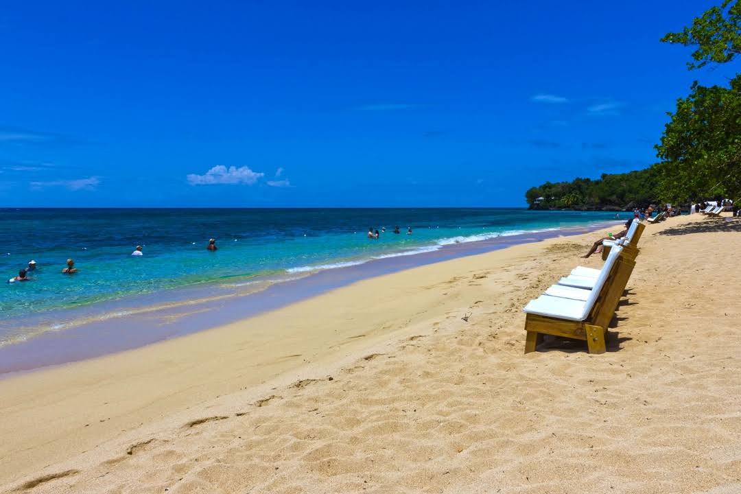 Foto di Spiaggia di Reggae con molto pulito livello di pulizia