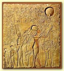 بحث عن الحياة الدينية في مصر القديمة 325px-Aten_disk