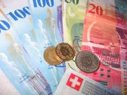Epargne: Romands et Tessinois plus économes que les Alémaniques Argent-financement-suisse
