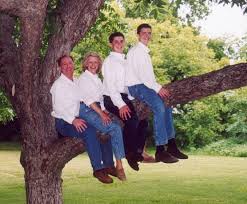 Awkward Family Photos Book