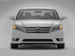 ساعدوني في شراء سياره Toyota-Avalon_2011_800x600_wallpaper_0e