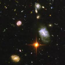 heic0406h Il Telescopio Spaziale Hubble ha catturato 10 mila Galassie in un’immagine storica: “Ultra Deep Field o Campo ultra profondo”. Video 3D.