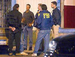 Suposto Homem que viajou no tempo entriga o FBI