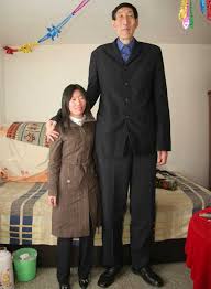 el hombre mas alto