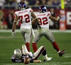 Umenyiora \x26amp; Strahan Wreaked