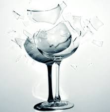 المرأة كأس شفاف..... 113834