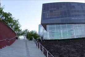 Headquarters of popular search