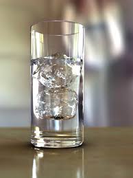 فوائد شرب الماء على معدة فارغة ..... معلومة مهمة جدا HDRI-waterglass-4