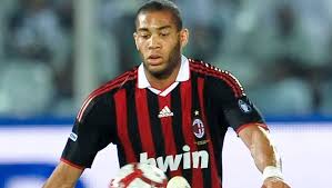 http://t0.gstatic.com/images?q=tbn:qnOEwPJwi59WXM:http://www.football365.fr/medias/foot/Football365_664x376/europe/italie/85555_MILANAC_ONYEWU_151009.jpg