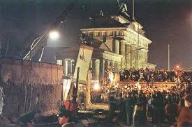 berlino “Cadde in modo repentino il Muro di Berlino.” Video