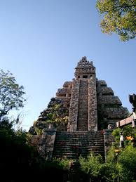 aztec temple pictures