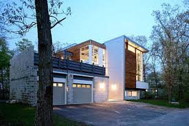 http://t0.gstatic.com/images?q=tbn:y-UokUxJU2v9VM:http://www.greatfa.com/wp-content/uploads/2009/07/Modern-Architecture-Design-Home-2.jpg&t=1