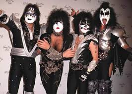 kiss pictures
