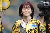 山本彩