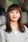 島本真衣