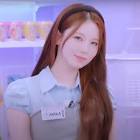 AYAKA (新井彩花)