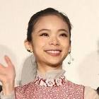 趣里