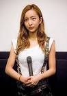 板野友美