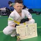 西の狂犬パンチくん