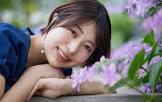 小林由依
