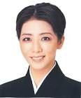 礼真琴