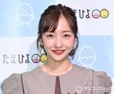 板野友美