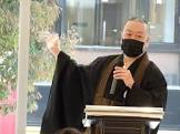 大内顕
