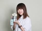 高井つき奈