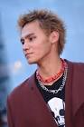 龍 (EXILE)