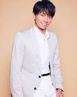 山本佳志