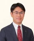 山下真