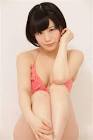 王崎まりな