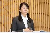 早川麻依子