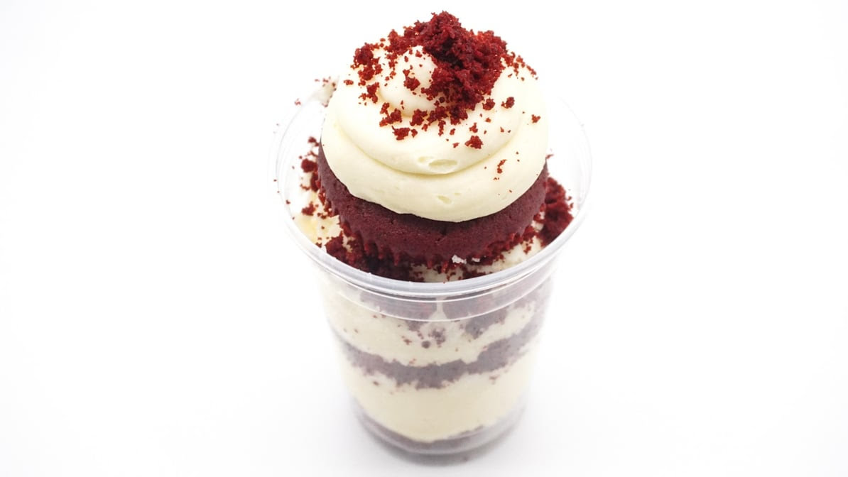 Lil’ Cakes & Creamery by null