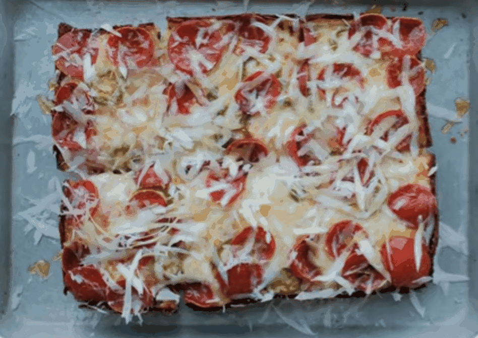 Wrecktangle Pizza by null