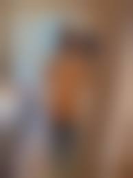 motel nude|Babe posing naked in a motel room