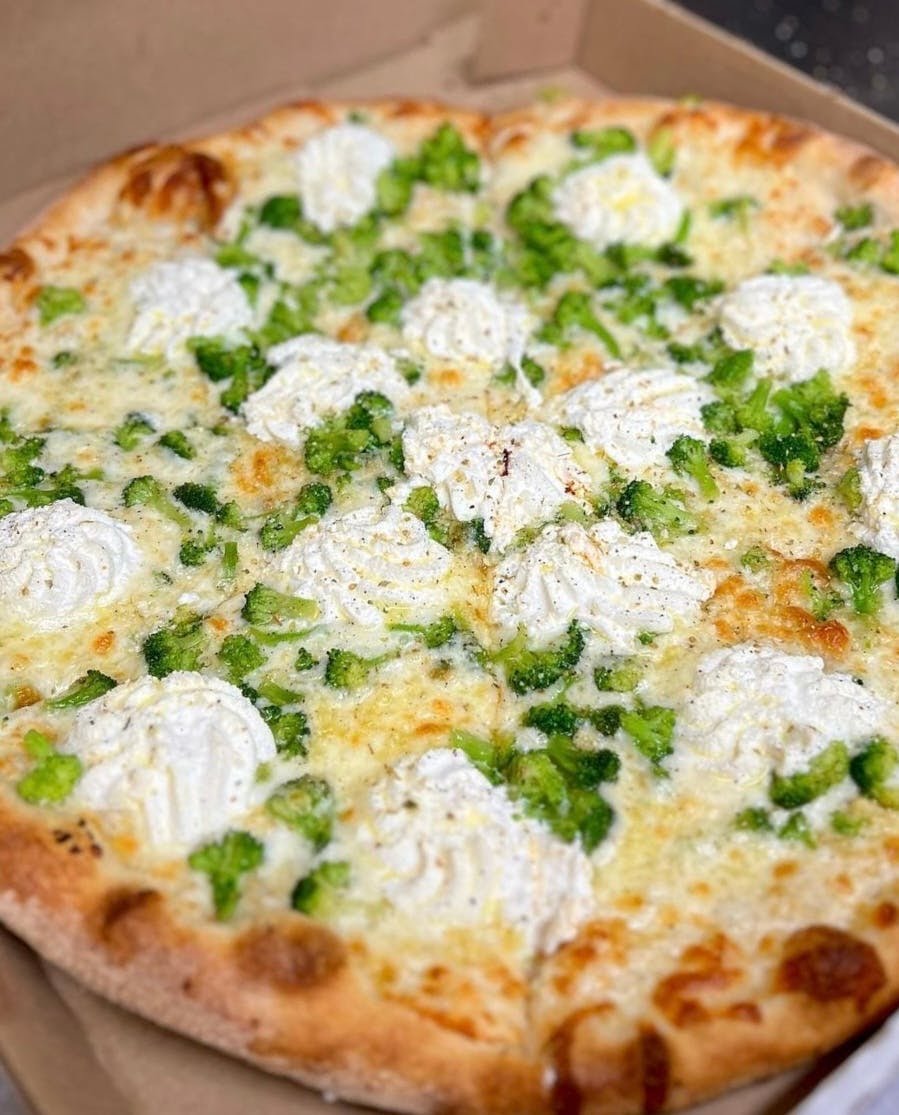 Vito's Pizza by null