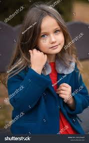 7yo girls|7yo girl's portraits Stock Photo - Alamy
