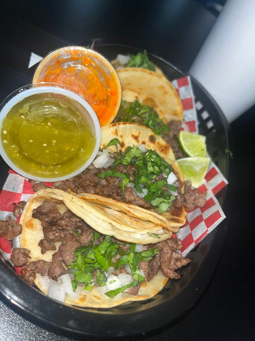 BRICK'S BAR & LALO'S by null