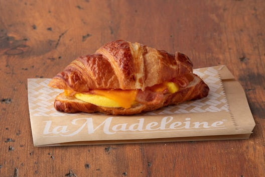 la Madeleine French Bakery & Cafe Montfort by null
