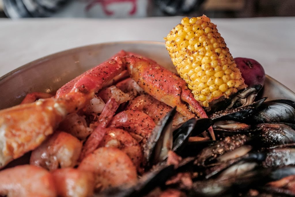 Hook & Reel Cajun Seafood & Bar by null