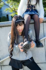 女子小学生　タイツ|🎀 今日は久しぶりに おばあちゃんに会えて嬉しかったよ💗🎂 リボンコーデ🎀 #小学生女子#女の子コーデ#リボン#白タイツ #js#fashion