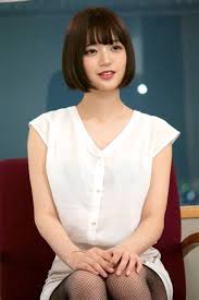 おばさん 前屈み 盗撮|初恋さがし』 真梨幸子 | 新潮社