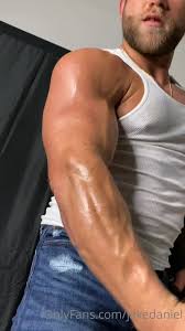 Full body shot legs a naked alpha male ai gay porn jpg x Alpha male