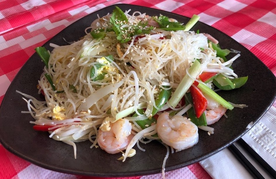 Yummy Noodle House by null